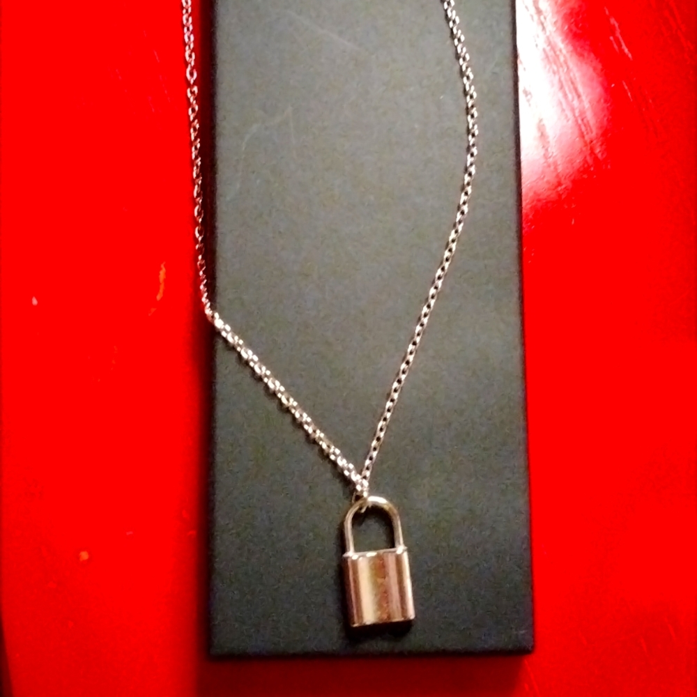 Long women's necklace